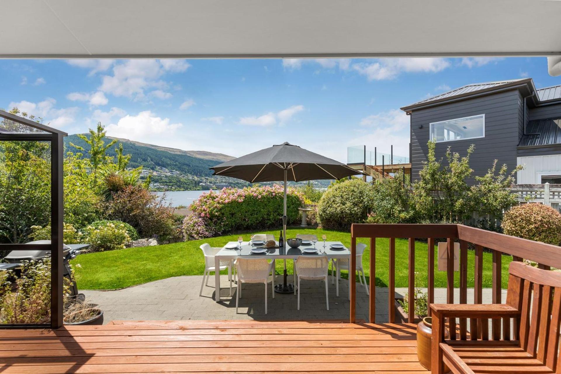 Tranquil Heights Villa Куийнстаун Екстериор снимка