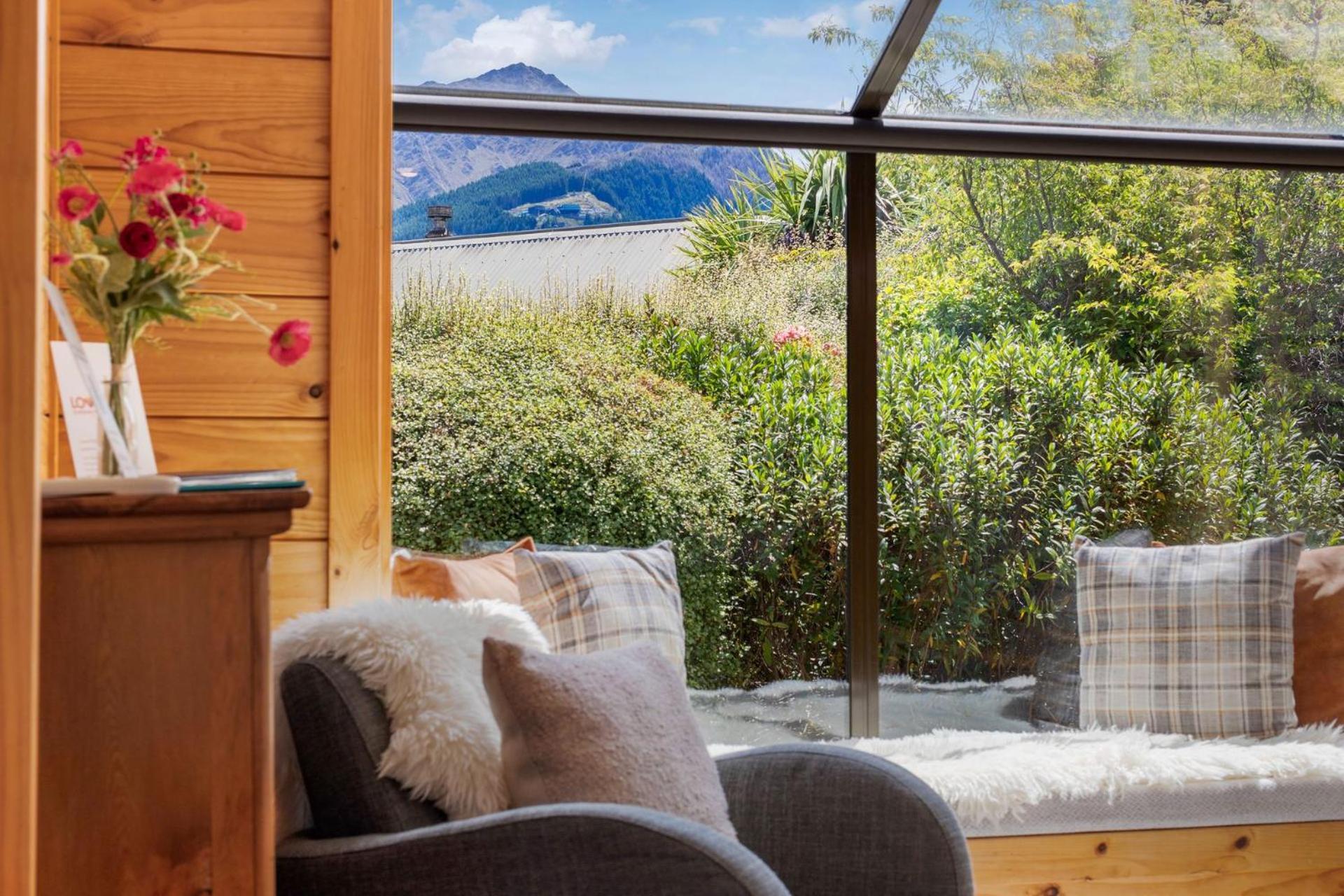 Tranquil Heights Villa Куийнстаун Екстериор снимка