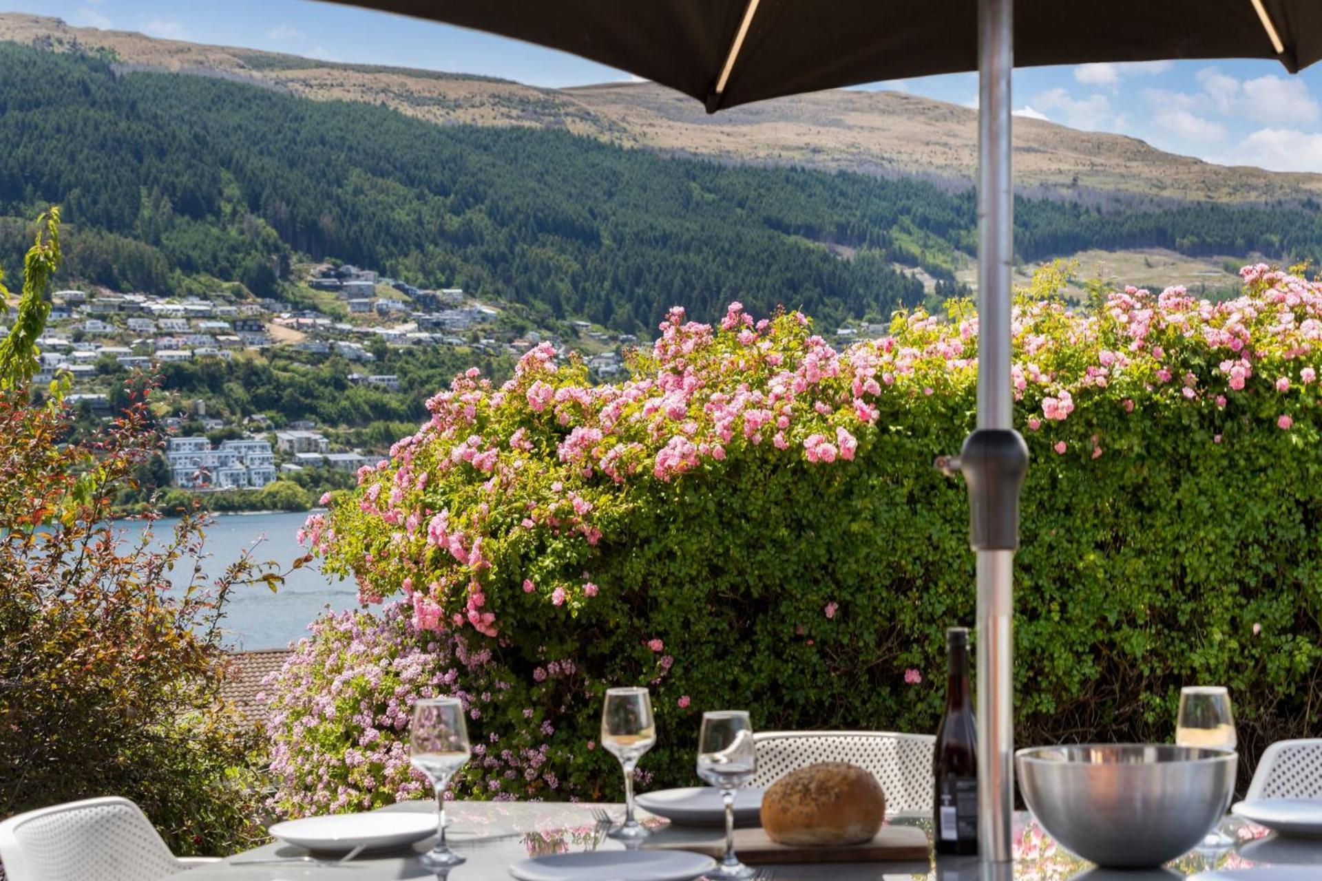 Tranquil Heights Villa Куийнстаун Екстериор снимка